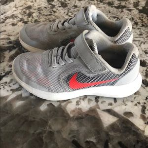 Nike shoes size 11 boys